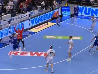 Die Highlights der Partie HSV Hamburg - HSG Wetzlar aus der Handball-Bundesliga im Video. 