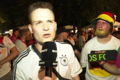 Deutsche Fans feiern - und kritisieren Sané 