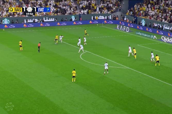 Ronaldos Tor, das ein Stadion sprachlos macht