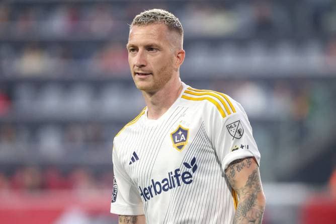 Reus lässt seine Zukunft offen