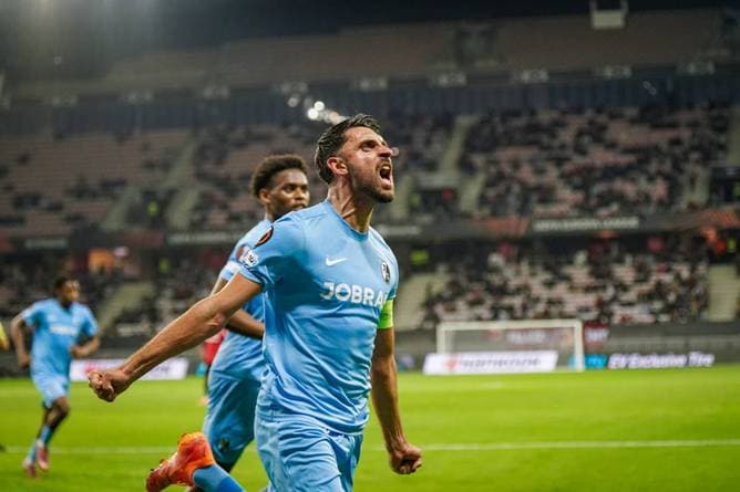 Freiburg hält Achtelfinalkurs