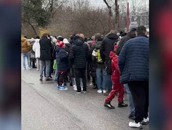 Über 1000 Bayern-Fans! Mega-Ansturm an der Säbener