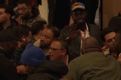 PK abgebrochen! Auch nach dem Finale geht es hoch her 