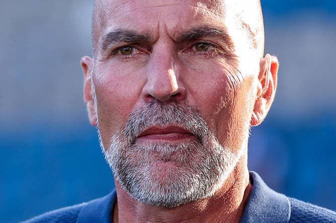 Babbel sieht "Fragezeichen" bei Davies