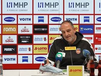 Der 1. FC Heidenheim steht vor dem Spiel gegen Eintracht Frankfurt weiterhin auf dem letzten Tabellenplatz. Trotz der schwierigen Lage erhalten Trainer Frank Schmidt und sein Team ungebrochene Unterstützung von den Fans, die besonders hinter dem Coach stehen und das Team motivieren.
