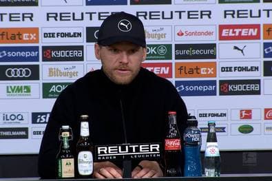 "Der pinkelt Eiswürfel"