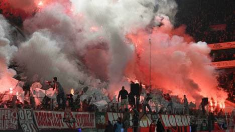 Kölner Fans in der Partie gegen den FC Bayern