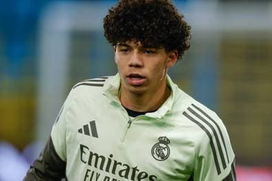 Legendensohn unterschreibt bei Real