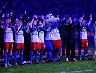 Beim HSV sieht man Handlungsbedarf auf der Stürmerposition. Schlagen die Hamburger auf dem Transfermarkt wieder in England zu?