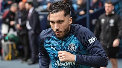 Rayan Cherki sorgte nach dem Spielgegen Liverpool für eine kuriose Szene