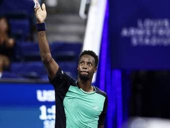Monfils beschenkt sich selbst