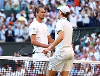 Alexander Zverev muss sich beim Rasenklassiker in Wimbledon mit dem zweiten Platz begnügen. In einer hochklassigen Partie zog er gegen Jannik Sinner den Kürzeren.