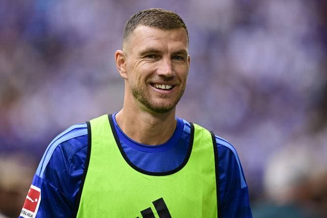 Schalke: Dzeko erstmals seit März in Startelf