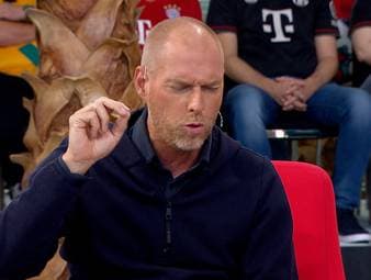 Der FC Augsburg gerät gegen RB Leipzig unter die Räder und Trainer Sandro Wagner steht immer wieder in der Kritik. Moderator Jan Henkel hält ein Plädoyer für den jungen Coach. 