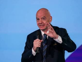 Eine Tochtergesellschaft der FIFA könnte bald alle WM-Turniere vermarkten. Das soll immer mehr Geld bringen und FIFA-Chef Infantino womöglich auch langfristig nutzen. 
