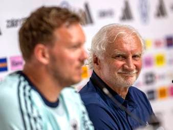 Völler von Ex-Spielern enttäuscht