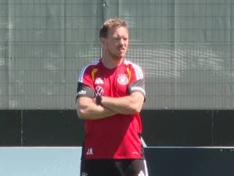 48 Mannschaften, 48 Coaches, doch welcher Trainertyp hat bei der größten WM aller Zeiten wirklich die besten Karten?