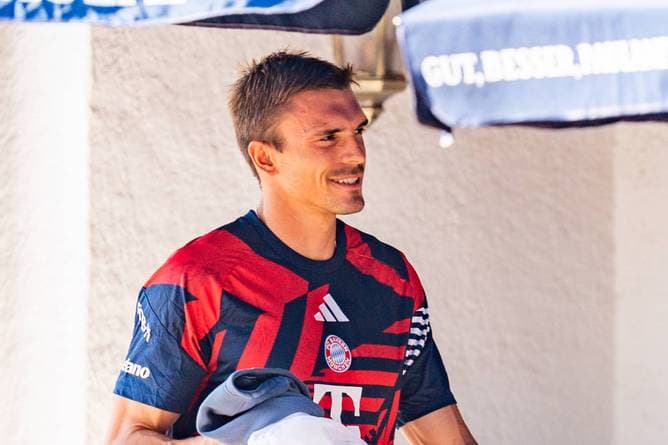 "Ich bin immer noch Spieler beim FC Bayern"