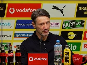 Niko Kovac hat den Ruf, dass er großen Wert auf Disziplin setzt. Eine Nachfrage eines Reporter auf die Störgeräusche, die zuletzt außerhalb des Platzes stattfanden, veranlasst dem BVB-Coach ein paar Dinge klarzus.tellen