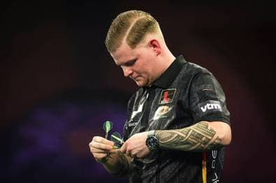Darts-Star schottete sich nach Blamage ab