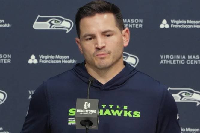 Seahawks bangen um Star-Quarterback