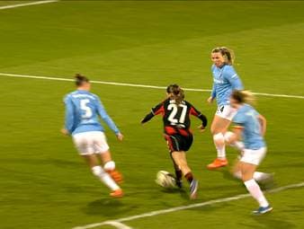 Eintracht Frankfurt hat sein Spiel in der Frauen-Bundesliga gegen den SC Freiburg gewonnen.