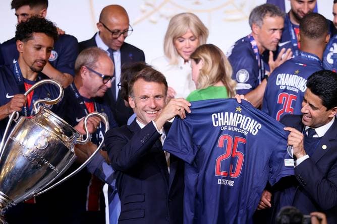 Macron tippt auf deutliche Niederlage für Bayern