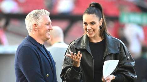 Bastian Schweinsteiger und Esther Sedlaczek sind bei der WM im Einsatz