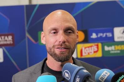 Book gerät bei neuem Traum-Duo ins Schwärmen