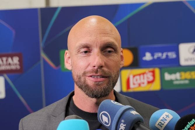 Book gerät bei neuem Traum-Duo ins Schwärmen