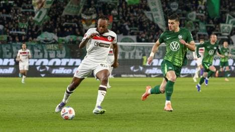 Jones (l.) und Koulierakis (r.) im Duell