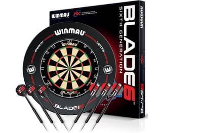 WINMAU Blade 6 Professionelle Dartscheibe mit Surround und Darts Set – Perfekt für Darts-Enthusiasten