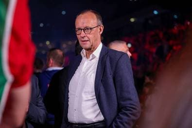 Handball-Legenden witzeln über Merz