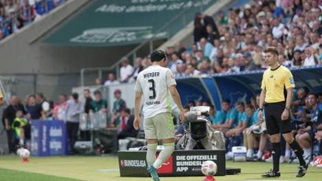 Yukinari Sugawara nach seiner Roten Karte