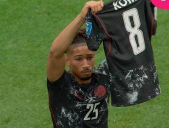 Sportlich zerlegt Kanada Katar mit 6:0. Doch die Verletzung von kanadas Ismael Kone trübte die Stimmung. Den ersten Treffer nach Wiederanpfiff widmeten die Spieler dann ihrem verletzten Kollegen.