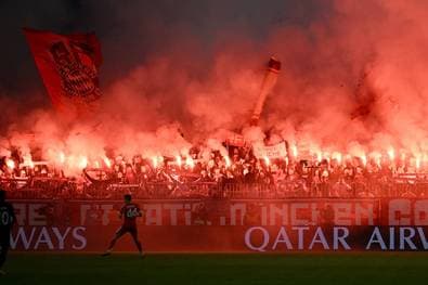 Bayern-Boss verurteilt Pyro-Show