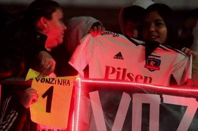 Bei seiner Ankunft kennt der Hype keine Grenzen