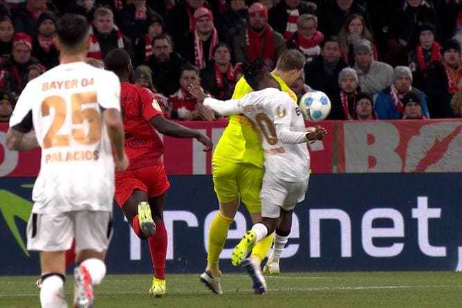 Wegen dieser Neuer-Szene hat Bayern eine Rechnung offen