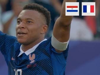 In einem hitzigen Achtelfinale setzt sich Weltmeister Frankreich gegen Deutschland-Schreck Paraguay durch. Mann des Abends ist Kylian Mbappé, der einen Foulelfmeter souverän verwandelt. Paraguay versuchte mit allen Mitteln, den Spielfluss der Franzosen zu stören - egal ob fair oder unfair.