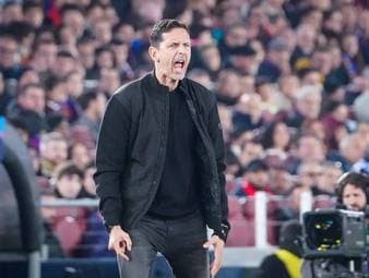 Toppmöller fordert Eintracht-Antwort