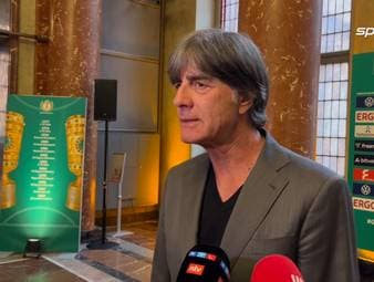 Erstmals seit sechs Jahren steht der FC Bayern wieder im Pokal-Finale in Berlin. Ex-Bundestrainer Jogi Löw hat einen klaren Favoriten.