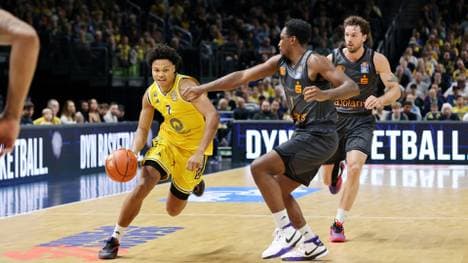 Jack Kayil am Ball gegen die Chemnitz 99ers 