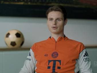 Im Midweek-interview der DFL spricht Bayern-Torhüter Jonas Urbig über seine DFB-Kadernominierung.