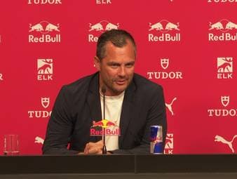 Marcel Schäfer, Geschäftsführer Sport bei RB Leipzig, äußert sich zu Jürgen Klopps bevorstehender neuer Rolle als Bundestrainer. Schon beim berühmten "Noch"-Zitat sei die Geschichte losgegangen.