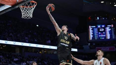 Daniel Theis springt hoch hinaus