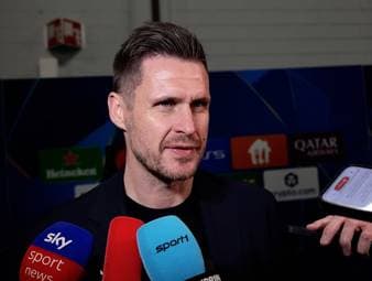 Nico Schlotterbeck hat das Champions-League-Spiel gegen Atalanta Bergamo verpasst. Ist der BVB-Verteidiger gegen RB Leipzig wieder fit? Sportdirektor Sebastian Kehl will sich nicht festlegen.