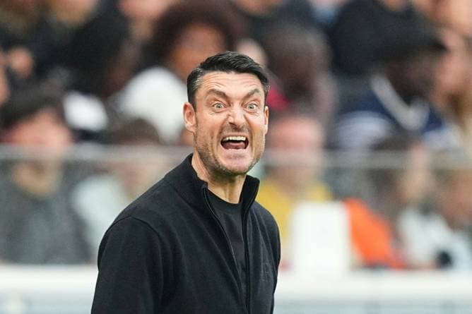 Riera wirbt um Geduld