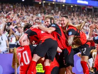 Der österreichische Journalist Christoph Gastinger berichtet, wie er die dramatischen 90 Minuten zwischen Österreich und Algerien im Stadion erlebt hat.