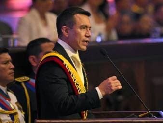 Ecuadors Präsident senkt Bierpreise