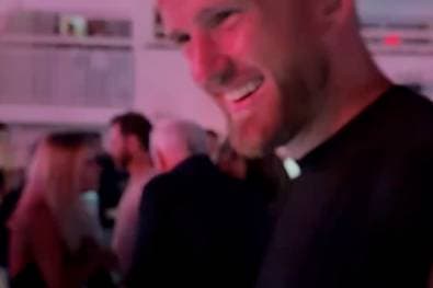 Kurios!! Ex-Bayern-Star lernt auf Party Französisch